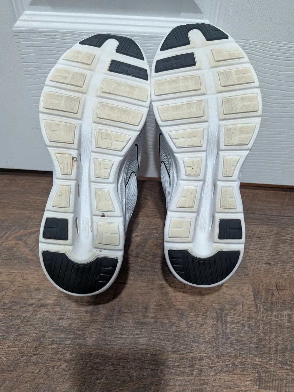 Skechers Women's Slip-Ins White Mesh Athletic Shoes